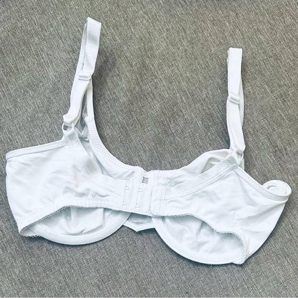 Body by Wacoal Seamless Bra - Picture 2 of 3